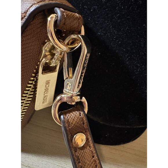 Michael Kors Jet Set Wristlet Wallet, Large - Brown - Picture 9 of 9